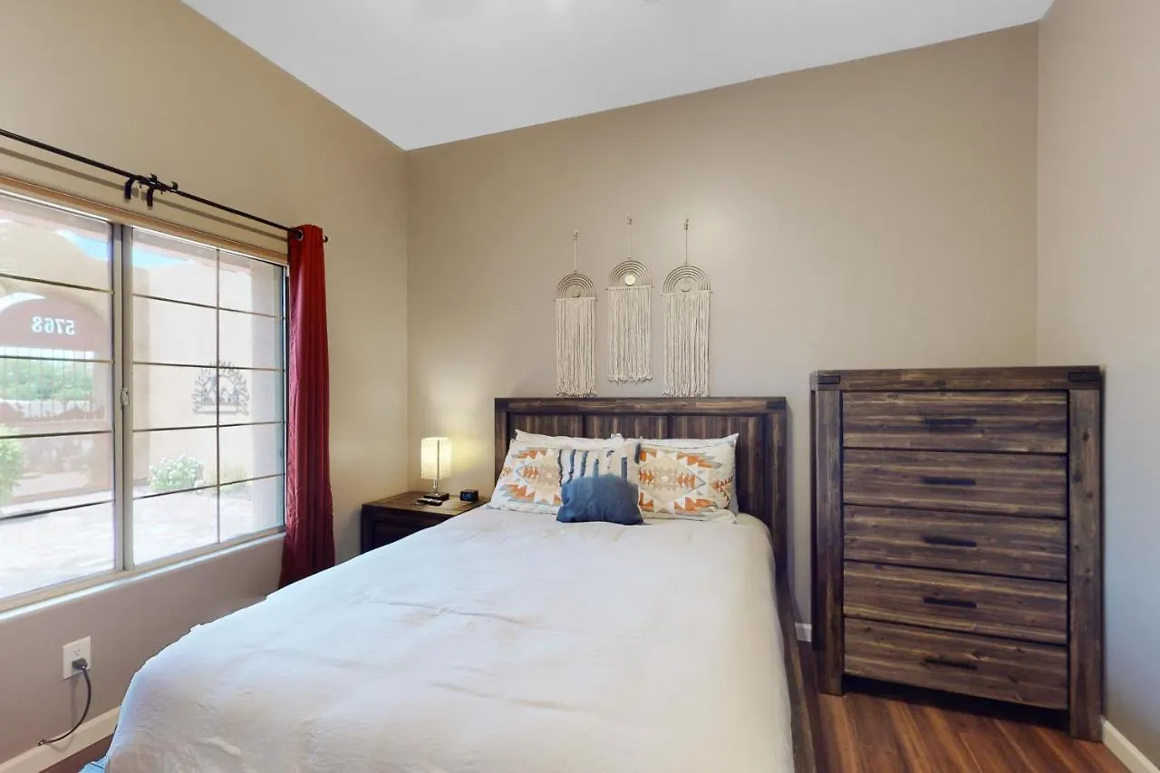 Hearn Hideaway Vila Phoenix 0*,